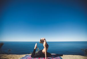1685349901 Why yoga is a great exercise for skiing or traveling | phillipspacc