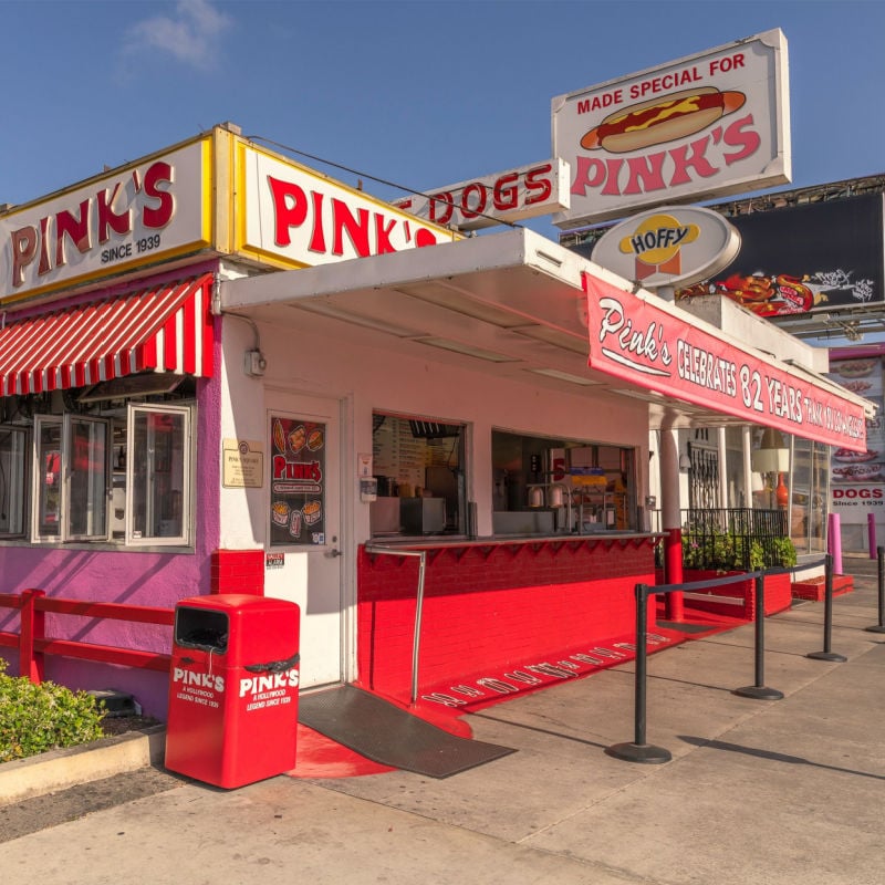 Pink's Hot Dog restaurant in Los Angeles