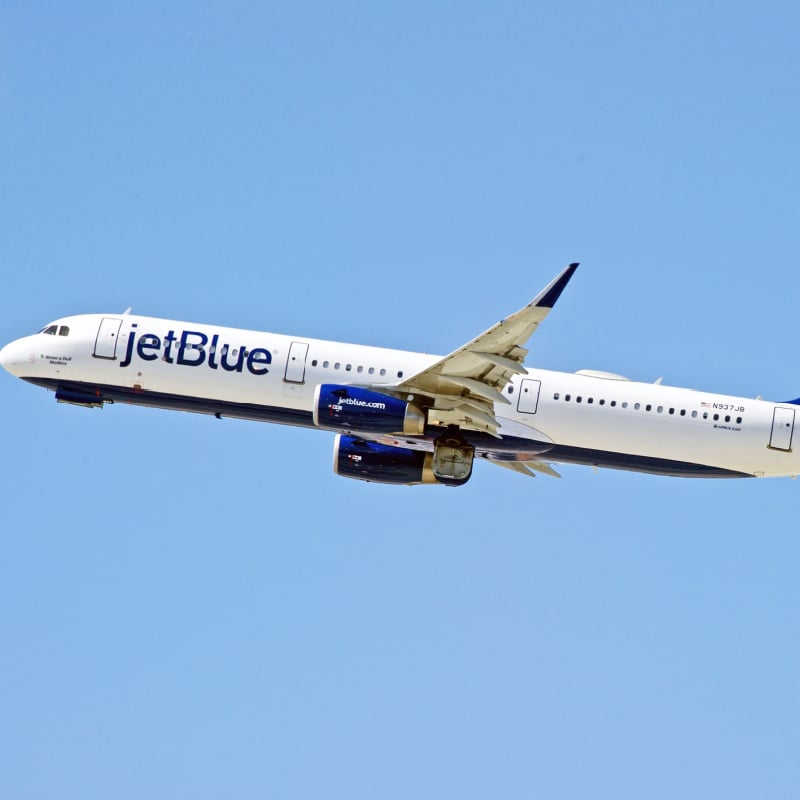 jet blue plane